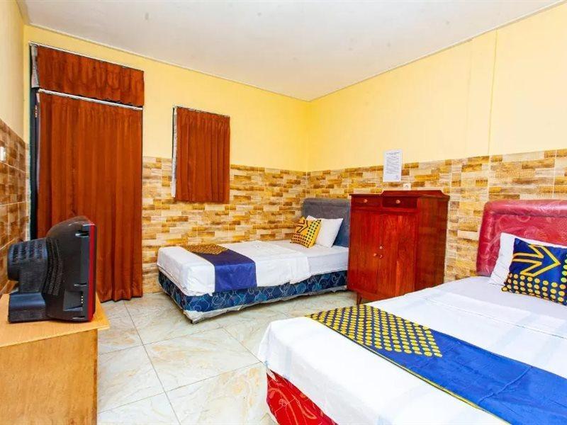 The Paragon Hotel Cilacap Redpartner Kültér fotó