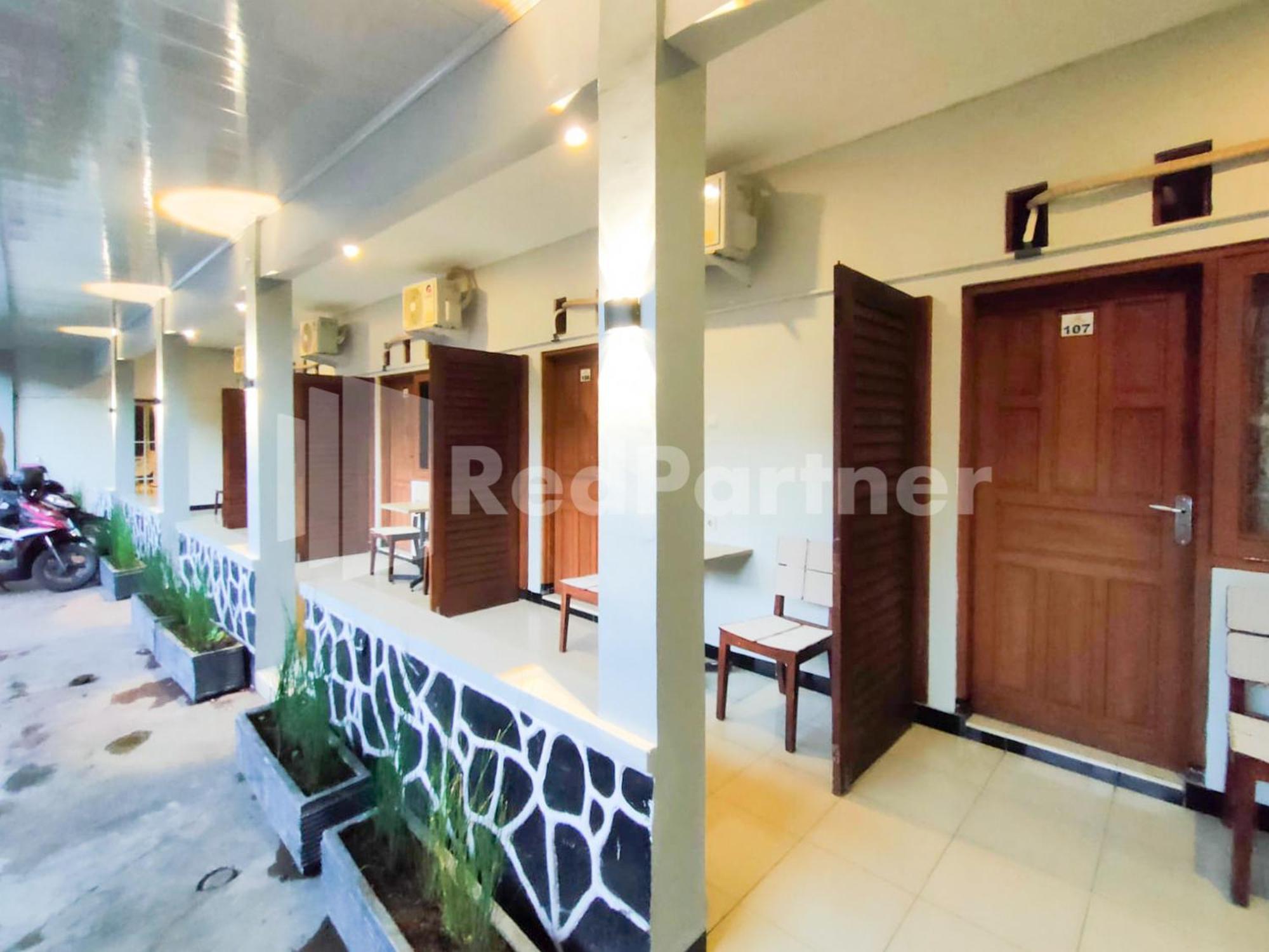 The Paragon Hotel Cilacap Redpartner Kültér fotó
